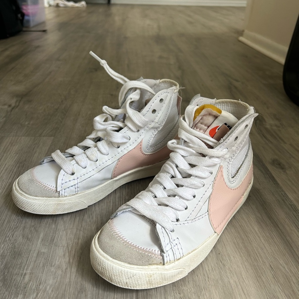 Nike White and Pink High-Top Blazer